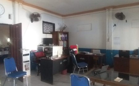 Tim LPARI Membantu Desa Toddolimae Mengatasi Kendala Jaringan Wifi