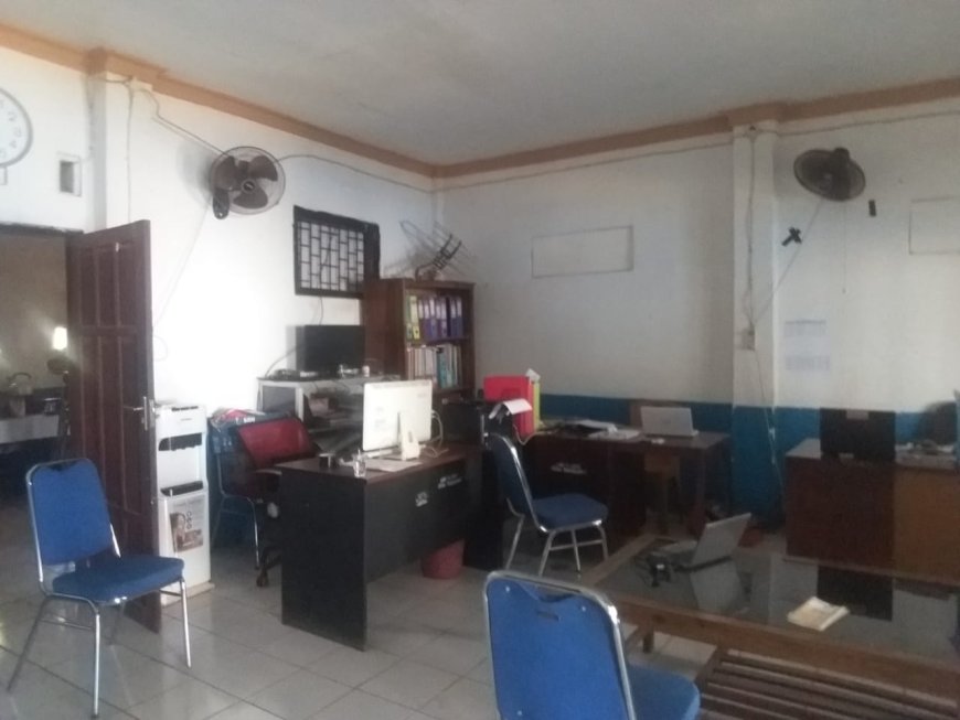 Tim LPARI Membantu Desa Toddolimae Mengatasi Kendala Jaringan Wifi
