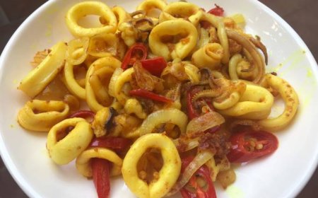 Cumi Goreng Bumbu Kunyit