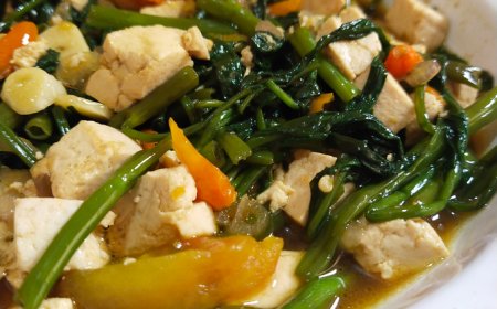Sayur Kangkung Kuah Tahu