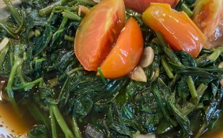 Sayur Kangkung Kuah Tomat