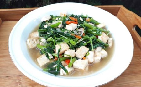 Kangkung Cah Tahu