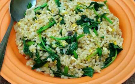 Nasi Goreng Bayam