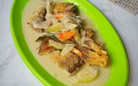 Bandeng Kuah Santan Daun Jeruk