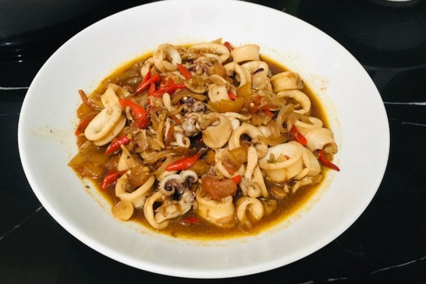 Cumi Tumis Bawang Bombay