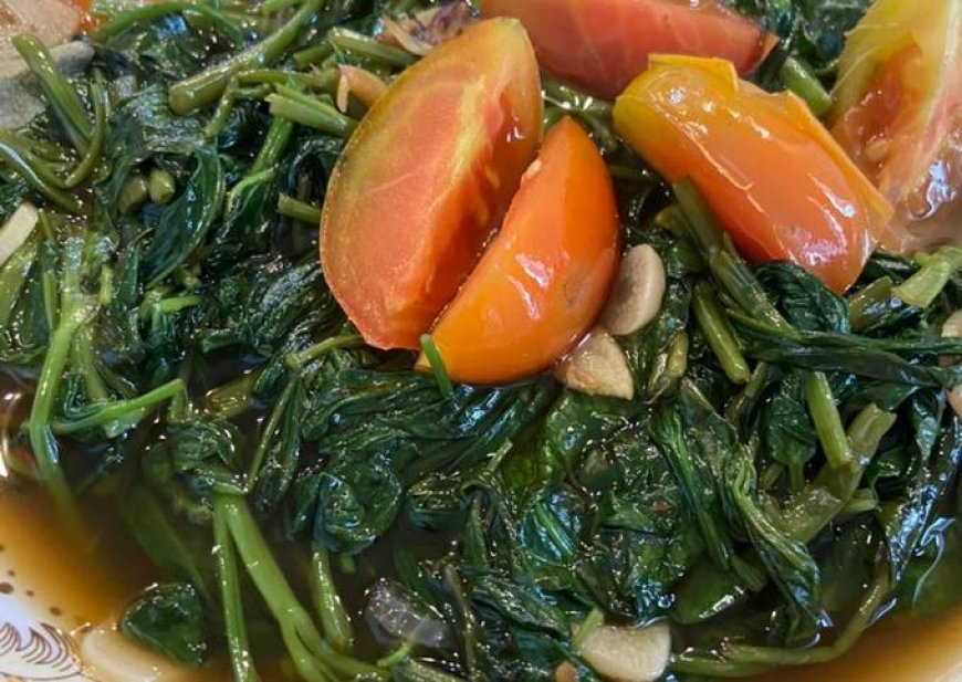Sayur Kangkung Kuah Tomat