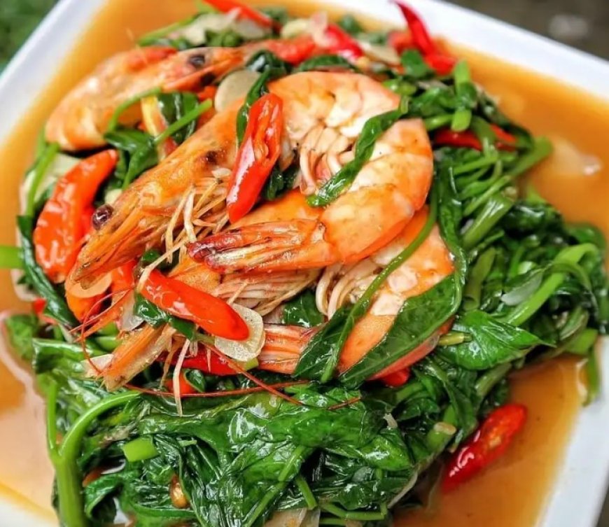 Sayur Kangkung Tumis Udang Saus Padang