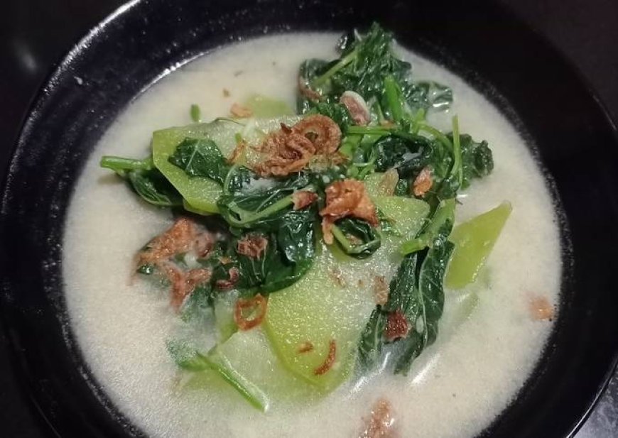 Lodeh Labu Siam Bayam