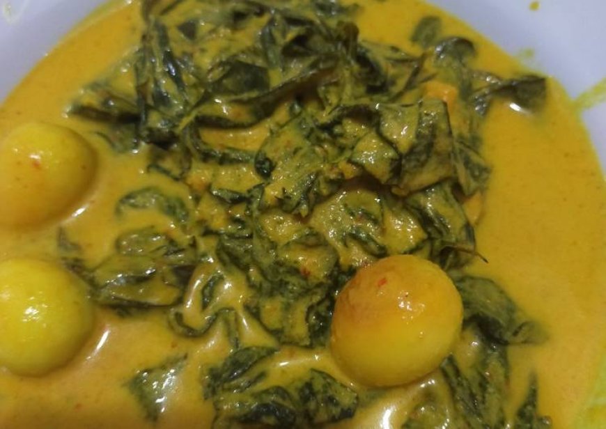 Gulai Telur Bayam