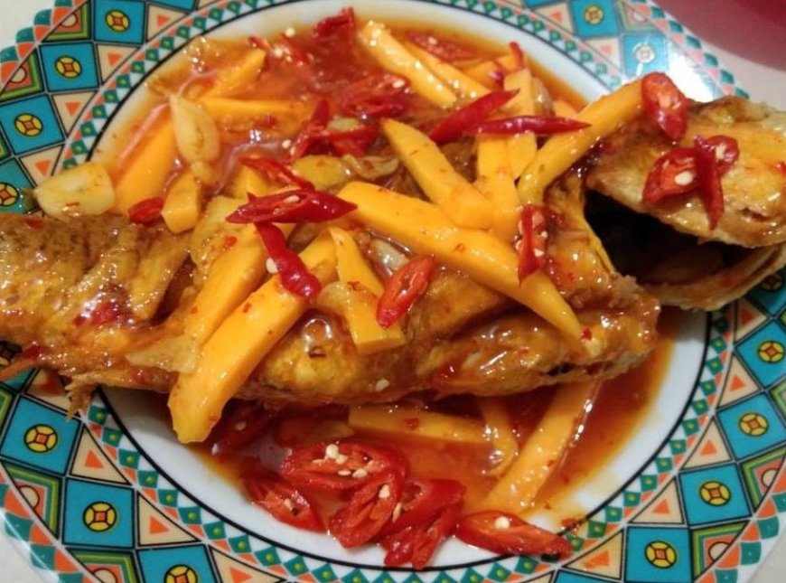 Ikan Kakap Goreng Saus Mangga