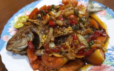 Ikan Bawal Kecap Manis