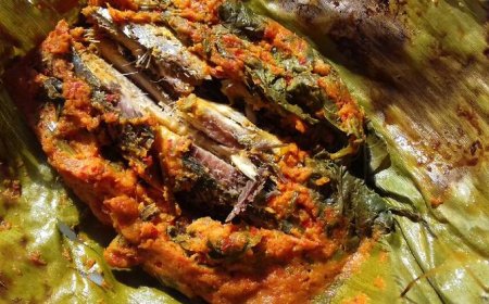 Pepes Ikan Tenggiri Daun Singkong