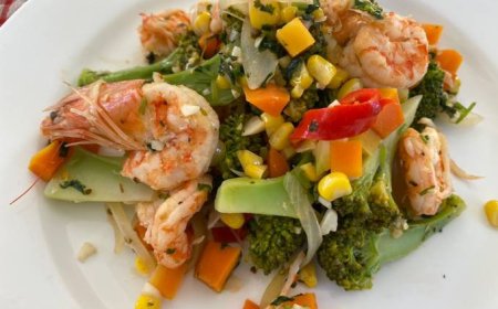 Brokoli stir-fry dengan udang