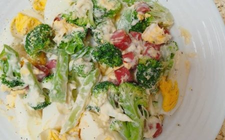 Brokoli dan telur rebus salad
