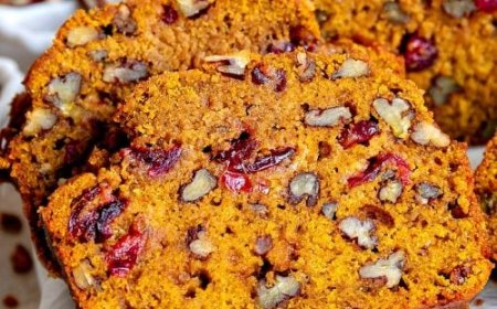 Pumpkin Turmeric Cranberry Bread