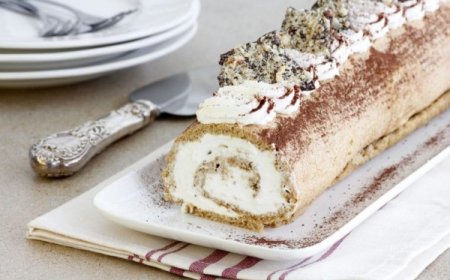 Bolu Gulung Tiramisu