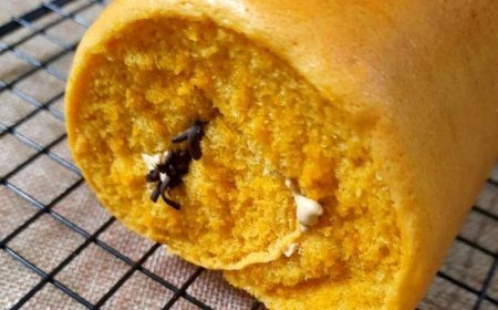 Bolu Gulung Pomegranate