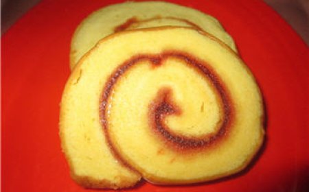 Bolu Gulung Fig and Honey