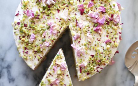Bolu Keju Pistachio Rose