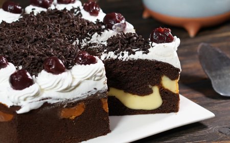 Bolu Keju Dark Chocolate Cherry