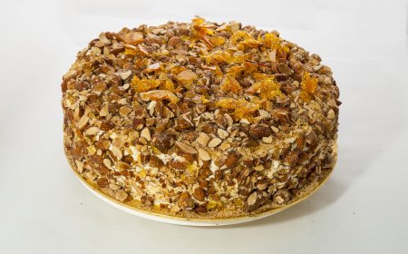 Bolu Almond Tiramisu