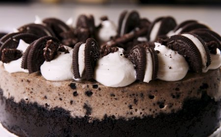 Cookies and Cream Cheesecake