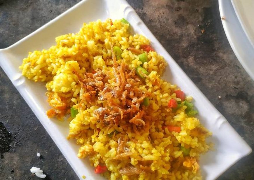 Nasi Kuning Ikan Teri