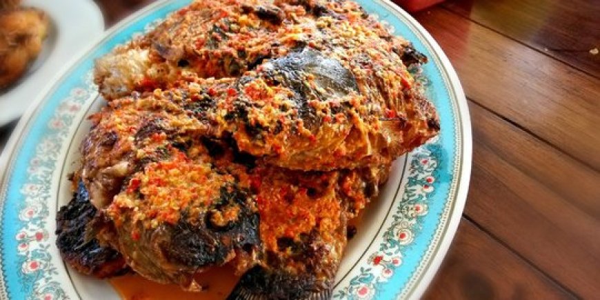 Ikan Kerapu Bumbu Rujak Khas Betawi