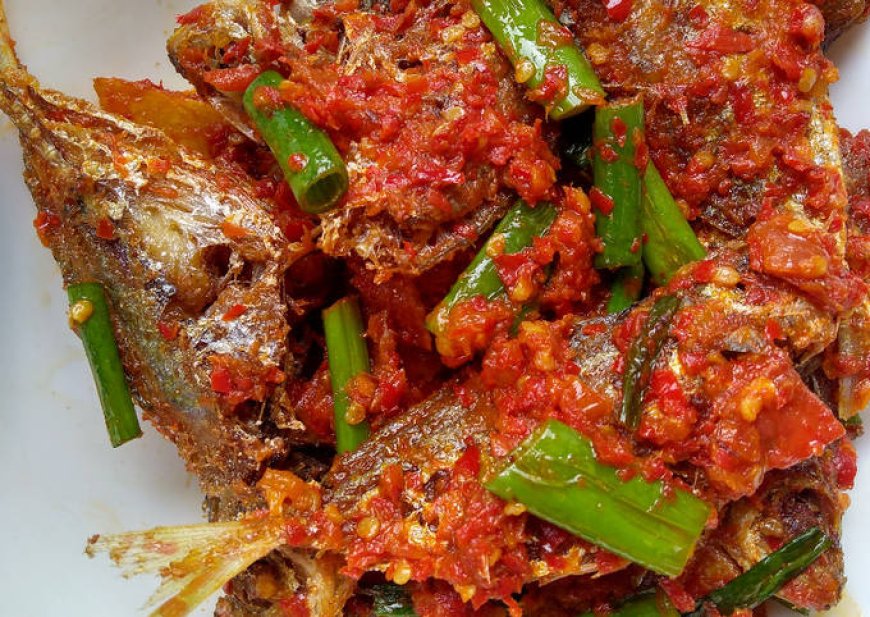 Ikan Selar Goreng Balado