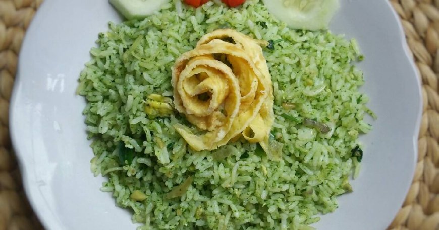 Nasi Goreng Bayam