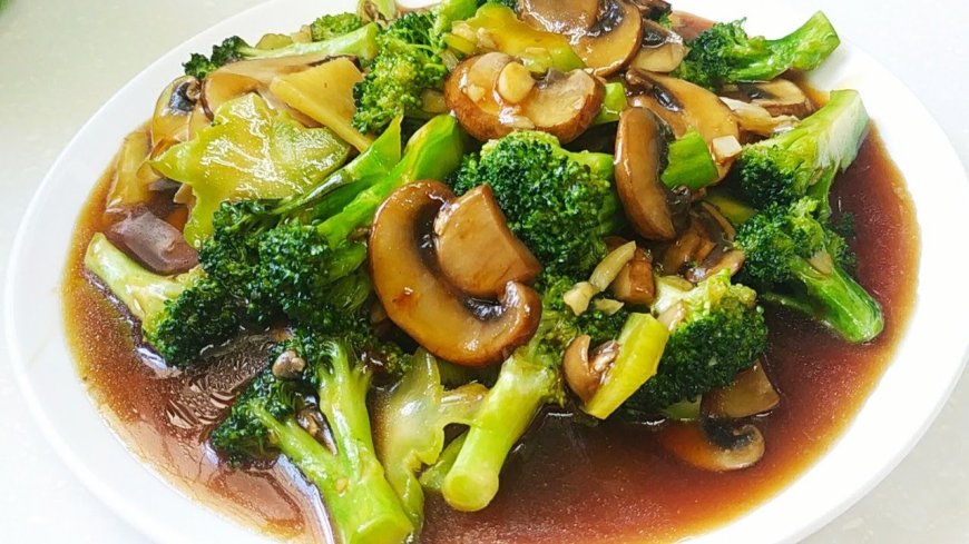 Brokoli goreng dengan saus oyster