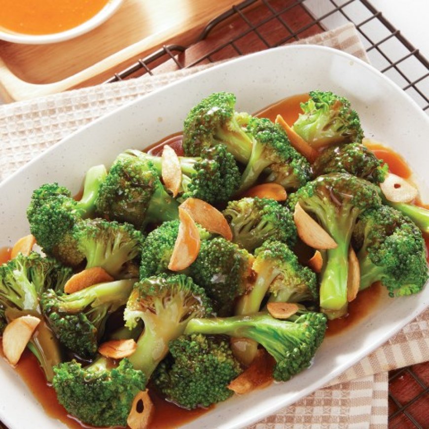 Brokoli rebus dengan saus tiram