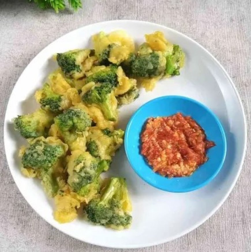 Brokoli goreng dengan bawang putih dan cabai