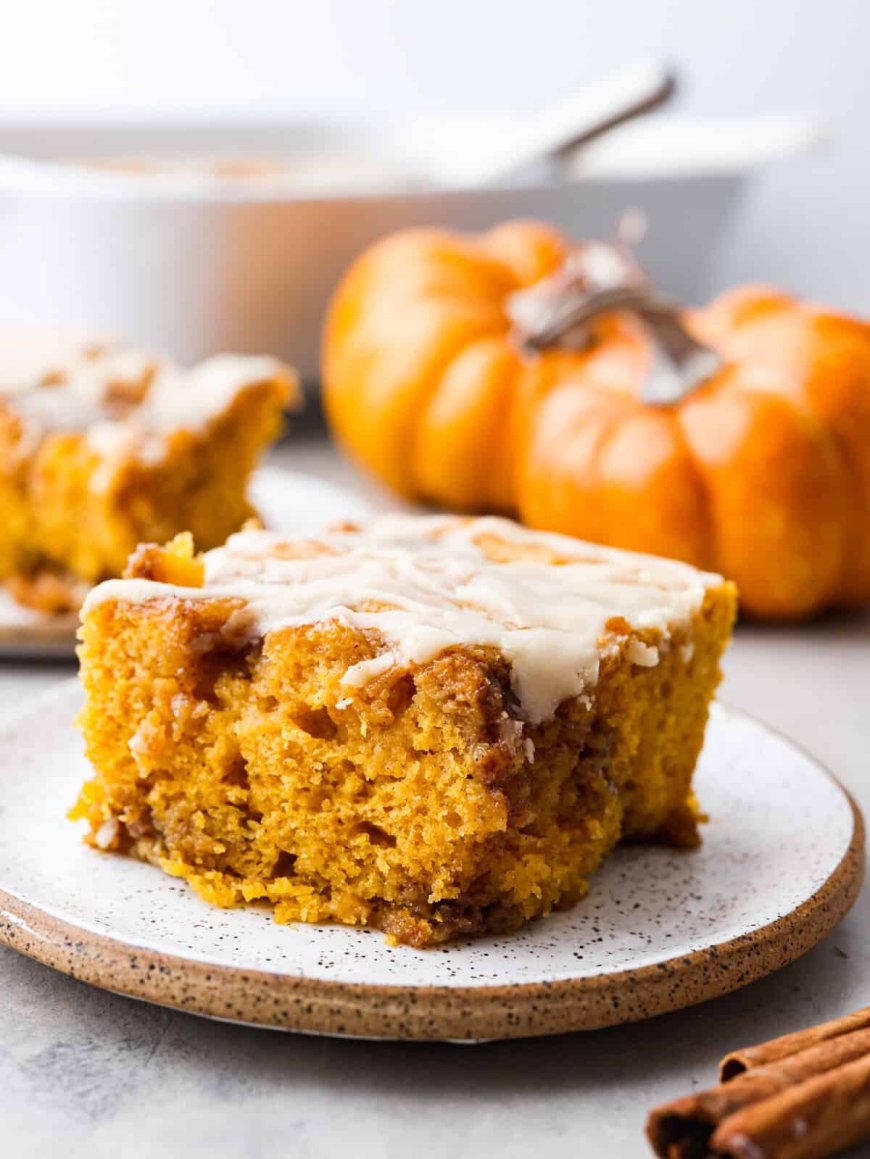 Pumpkin Cinnamon Cake