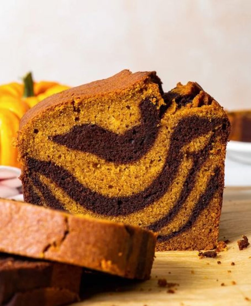 Pumpkin Turmeric Chocolate Swirl Cake