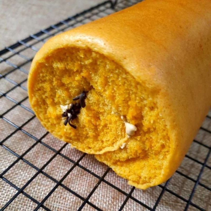 Bolu Gulung Pomegranate