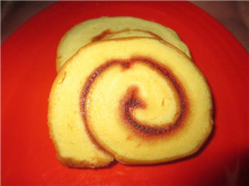 Bolu Gulung Fig and Honey