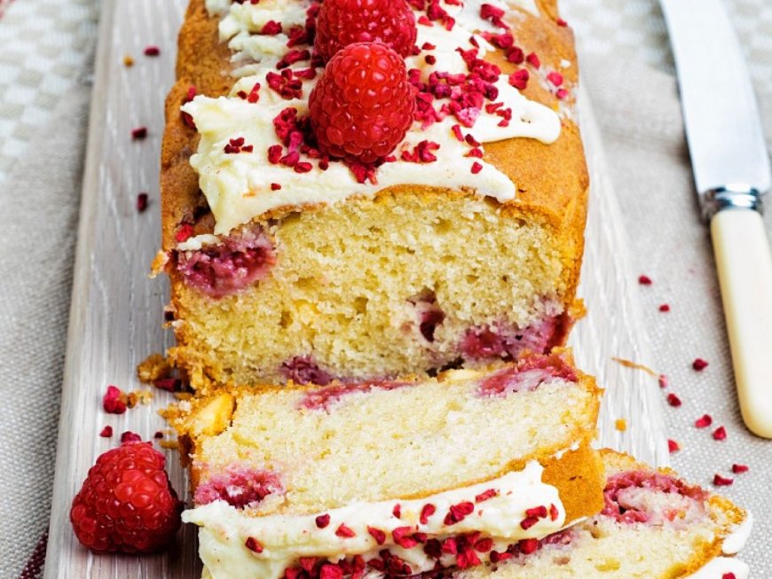 Bolu Keju White Chocolate Raspberry