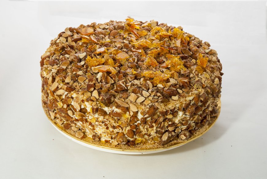 Bolu Almond Tiramisu