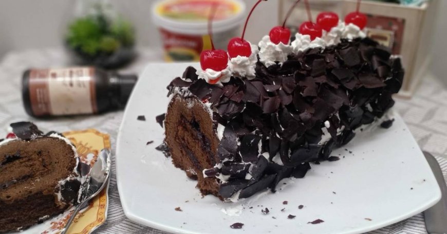 Black Forest Bolu Roll