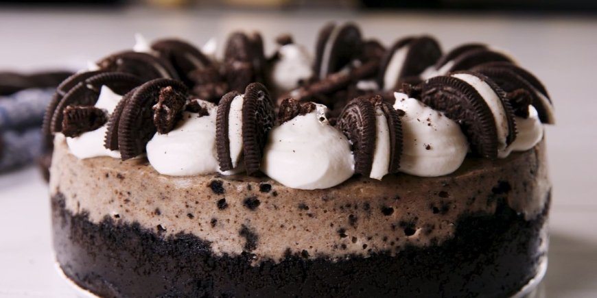 Cookies and Cream Cheesecake