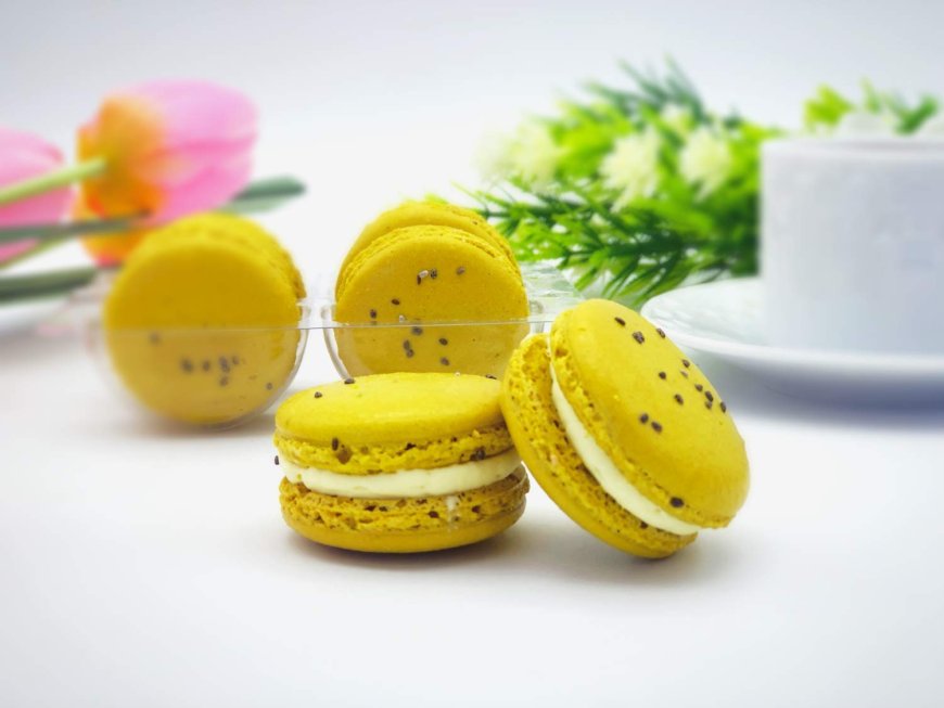 Macaron Passion Fruit