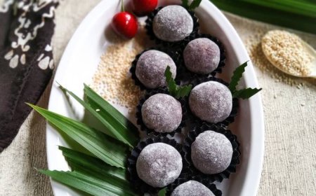 Mochi ketan hitam