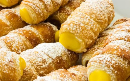 Cannoli Cokelat Karamel