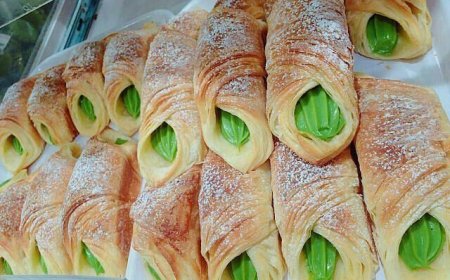 Cannoli Matcha Green Tea