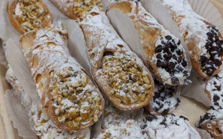 Cannoli Pineapple Coconut