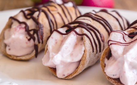 Cannoli Strawberry Shortcake