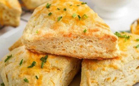 Scones Keju Cheddar dan Bawang