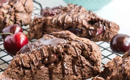 Scones Cherry dan Dark Chocolate