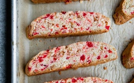 Biscotti almond dan cherry